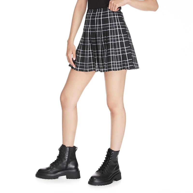 No Boundaries Women's Pleated Skirt