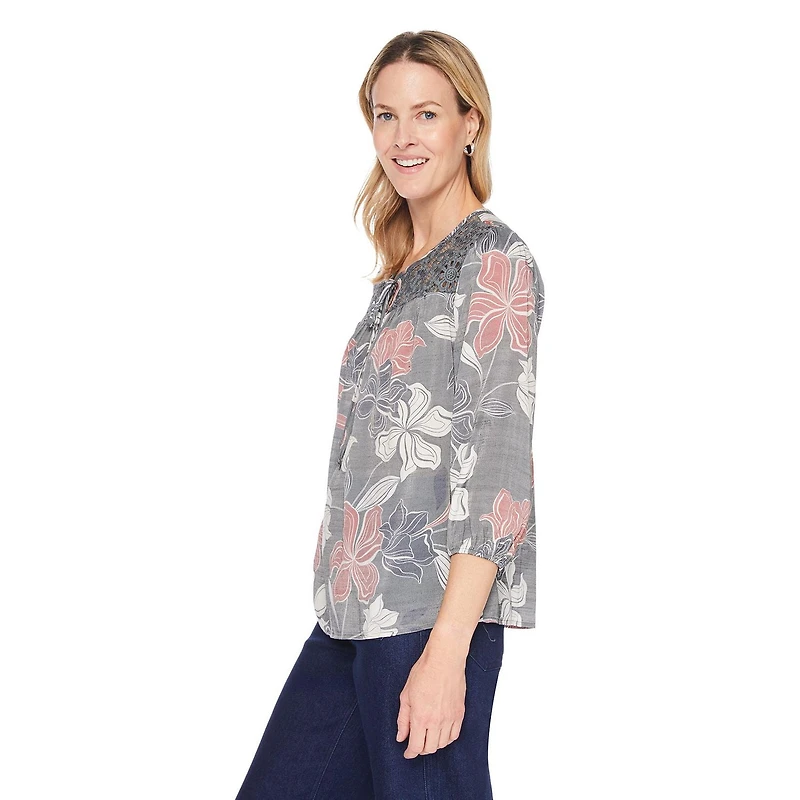 Iyla Women's Lace Trim Peasant Blouse, Sizes S-XXL