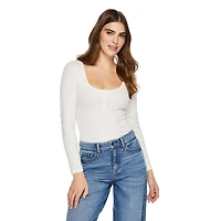 T-shirt à encolure dégagée henley George pour femmes