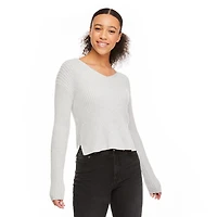 No Boundaries Women's V-Neckline Sweater