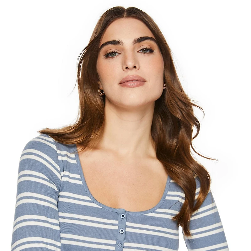 T-shirt à encolure dégagée henley George pour femmes Tailles TP–TTG