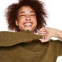 George Women's Cropped Crew Neckline Sweater