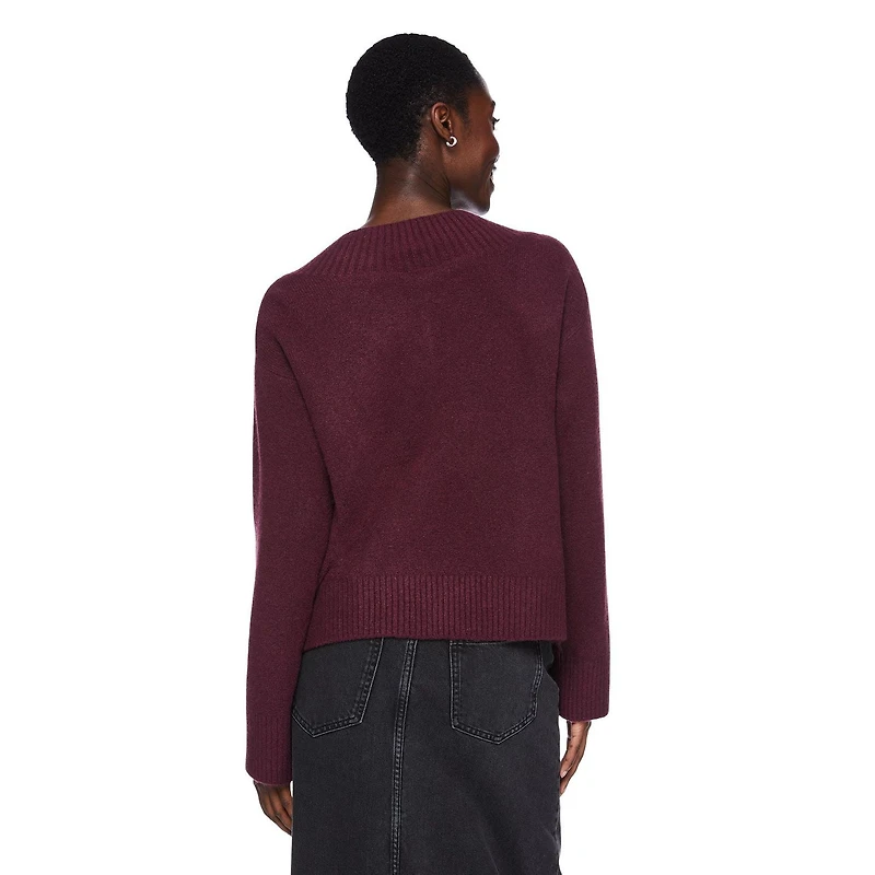 George Women's V-Neckline Sweater