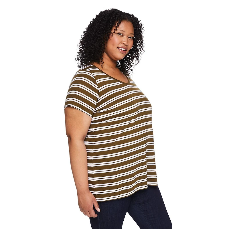 T-shirt avec encolure en V George Plus pour femmes Tailles 1X-4X