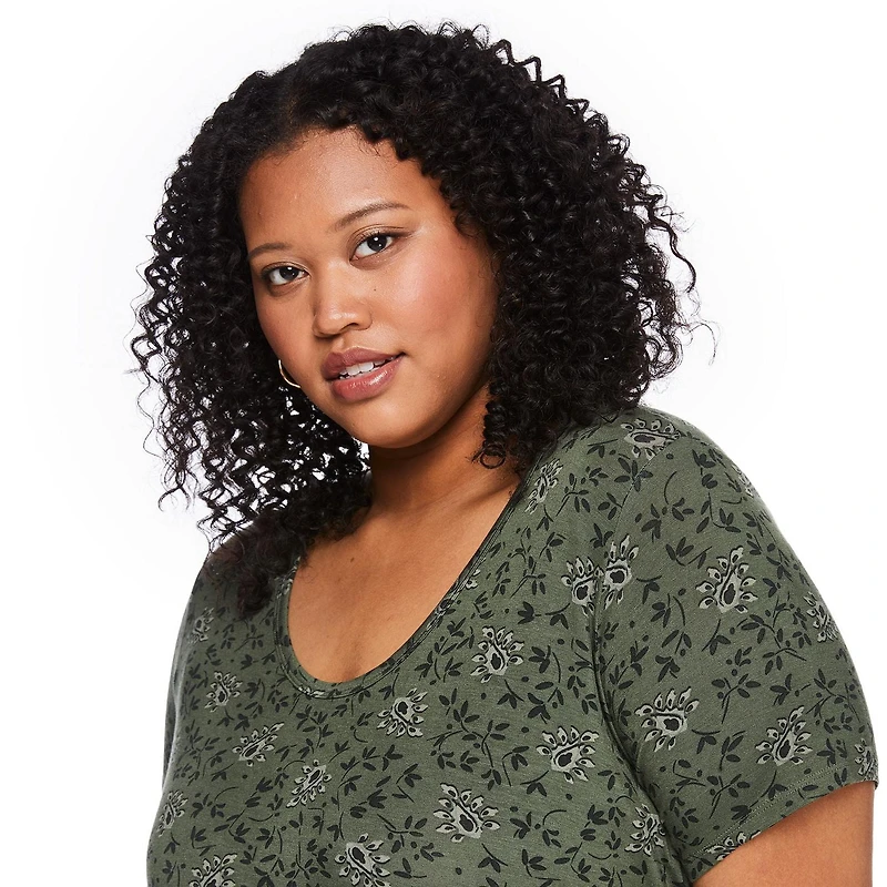 George Women's Plus Scoop Neckline Tee, Sizes 1X-4X
