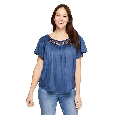Iyla Women's Smocked Peasant Top