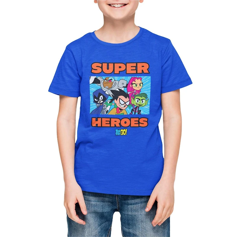 Teen Titans T-shirt de base pour garçon. Ce t-shirt à col rond pour garçons a des manches courtes et un imprimé tendance et Tailles TP à TG