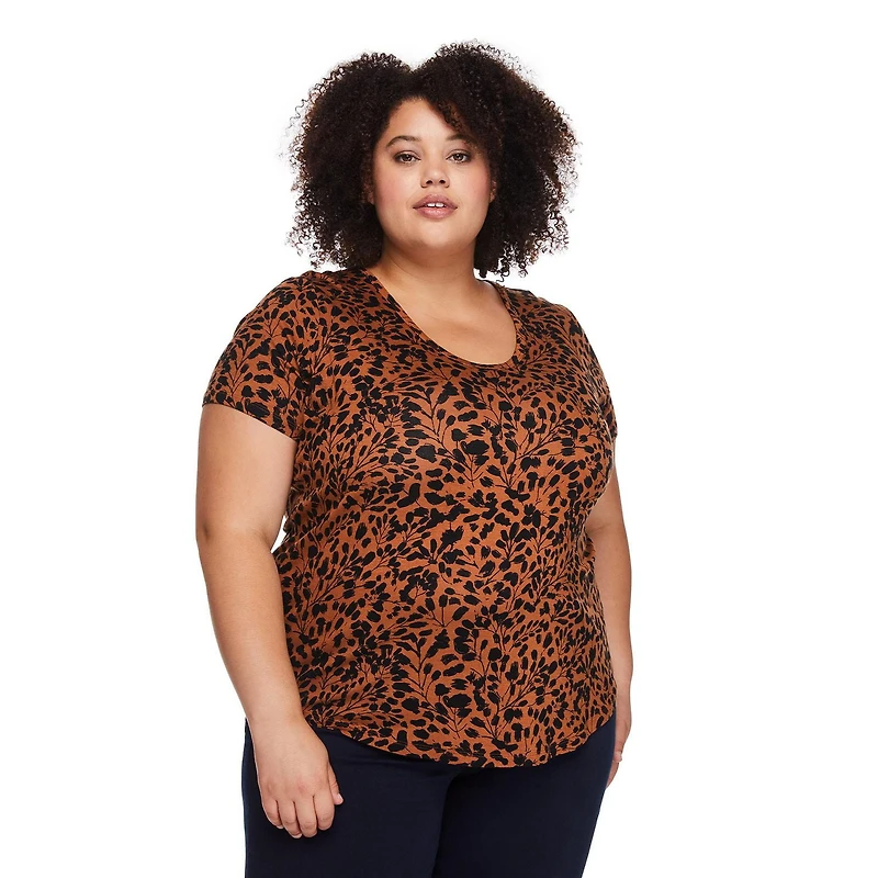 George Women's Plus Scoop Neckline Tee