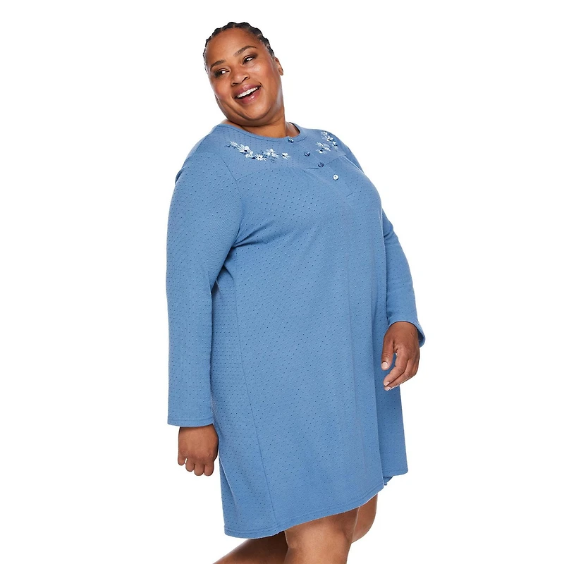 Chemise de nuit col Henley Iyla pour femmes plus