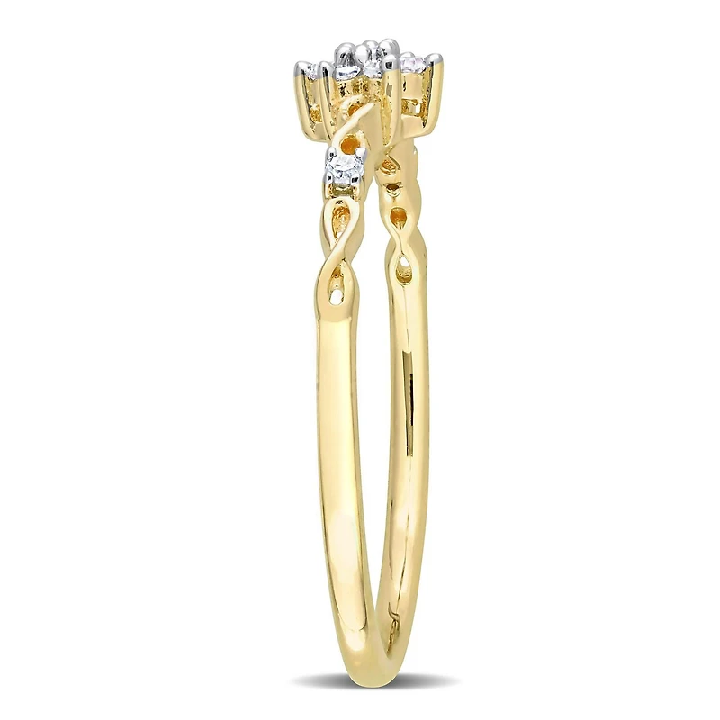 Bague de Promesse en forme de fleur en grappe Miabella avec 1/10 Carat PT de diamant en Argent Sterling Plaqué Jaune