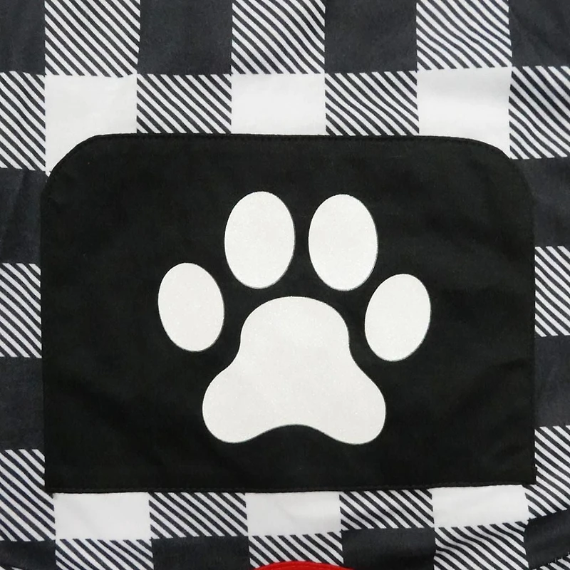 Way to Celebrate Vêtements pour chiens: Pyjama en jersey pour chiens, carreaux noir et blanc avec une sérigraphie de pattes