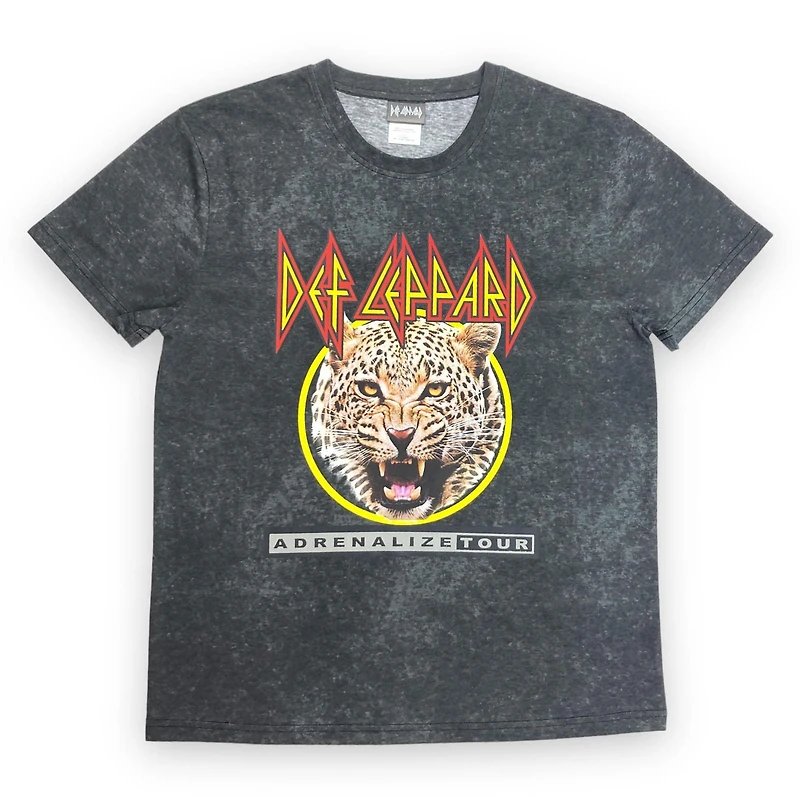 Def Leppard Tee shirt femme. Ce t-shirt à manches courtes et col rond pour femme peut facilement être porté avec votre jean ou votre bas préféré et