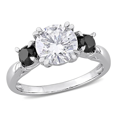 Bague de fiançailles Miabella a 3 pierres avec 2 carats p.g.t. moissanite et 3/4 carat p.t. diamant noir en or blanc 10K