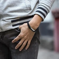 Bracelet en cuir bicolore moderne en acier inoxydable pour homme Stingray