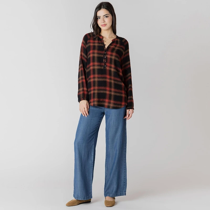 Devoted long sleeve buttoned blouse