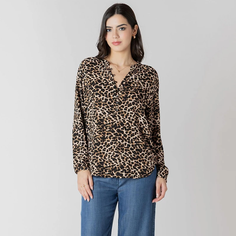 Devoted long sleeve buttoned blouse