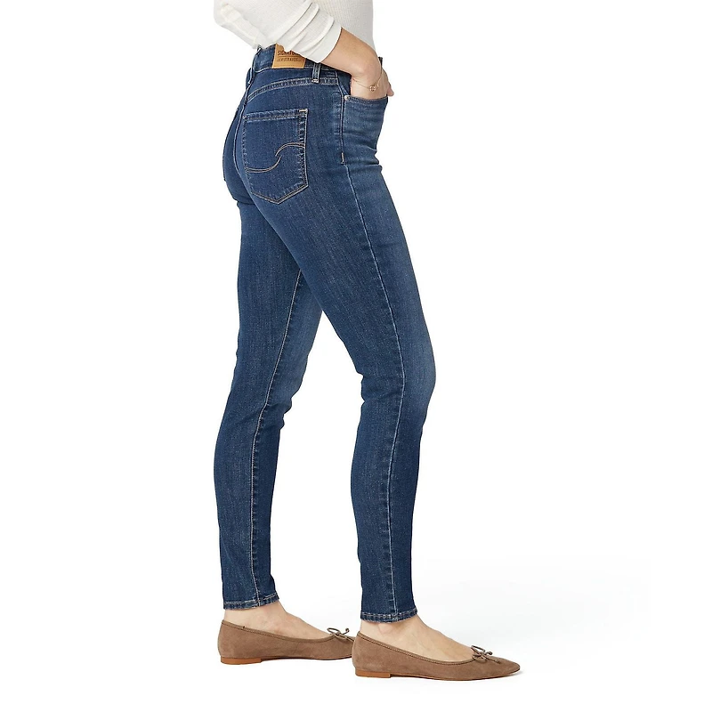 Levi Strauss SignatureMC Jean taille haute filiforme pour femme Tailles offertes : 2 – 18