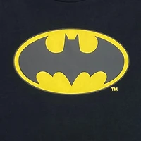 T-shirt de base pour garçon. Ce t-shirt à col rond pour garçons a des manches courtes et un imprimé tendance et