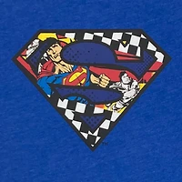 Superman T-shirt de base pour garçon. Ce t-shirt à col rond pour garçons a des manches courtes et un imprimé tendance et Tailles TP à TG