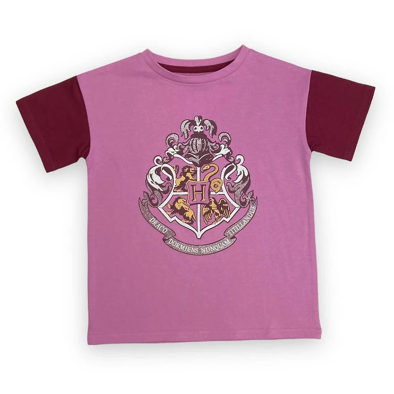 Girls drop shoulder short sleeve top, with crew neck this top is a  loose fit for free movement