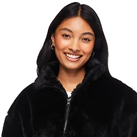 Manteau en similifourrure No Boundaries pour femmes Tailles TP–TTG