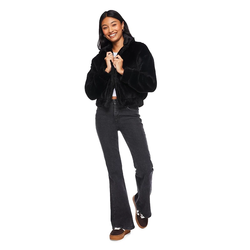 Manteau en similifourrure No Boundaries pour femmes Tailles TP–TTG