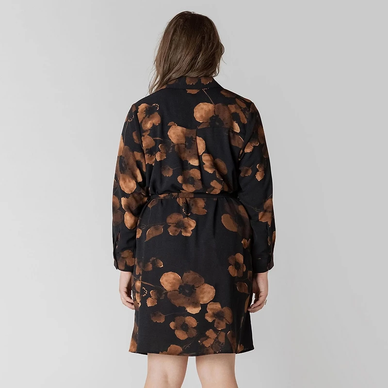 Devoted Long sleeve collared midi dress