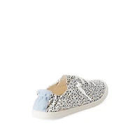 Time and Tru Women's Canvas Sneakers