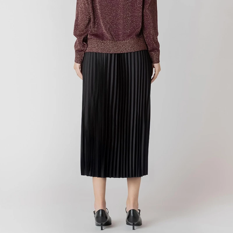 Devoted pleated midi skirt with elastic waist