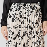 Devoted pleated midi skirt with elastic waist