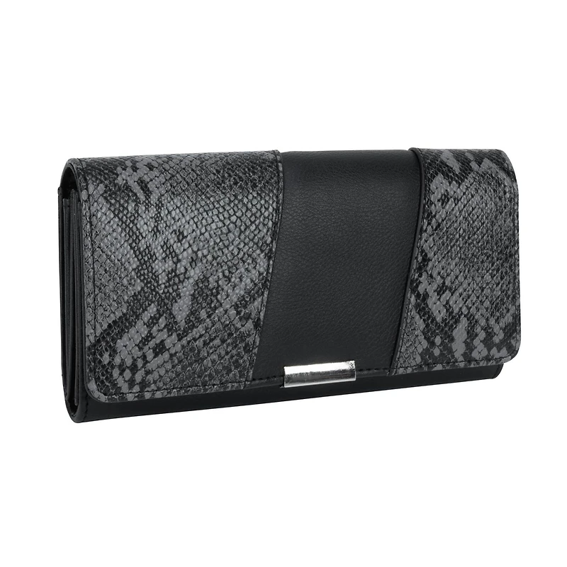 Time And Tru Katie Deluxe Flap Wallet