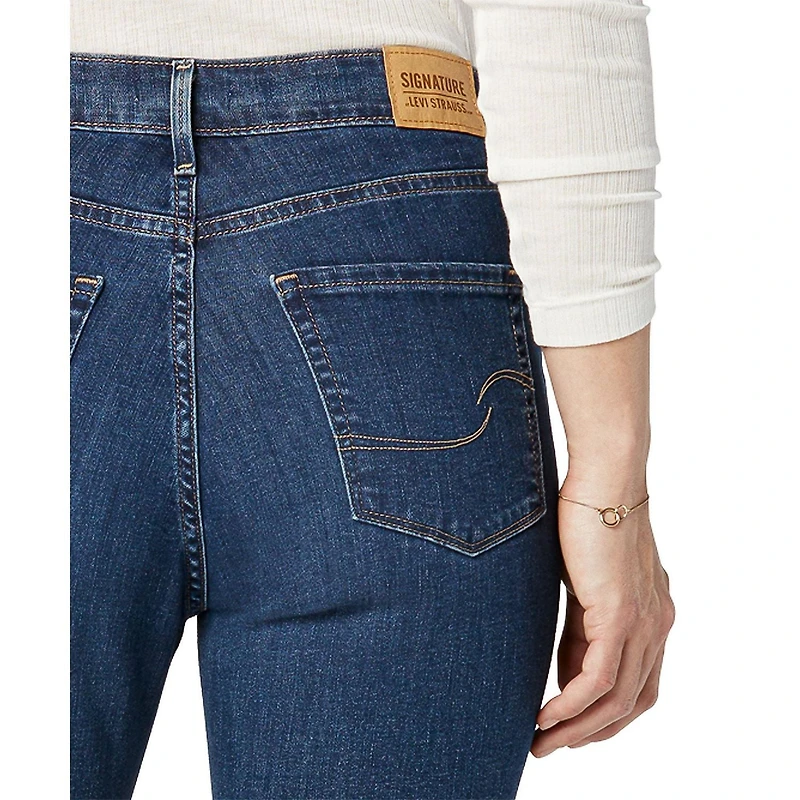 Levi Strauss SignatureMC Jean taille haute filiforme pour femme Tailles offertes : 2 – 18