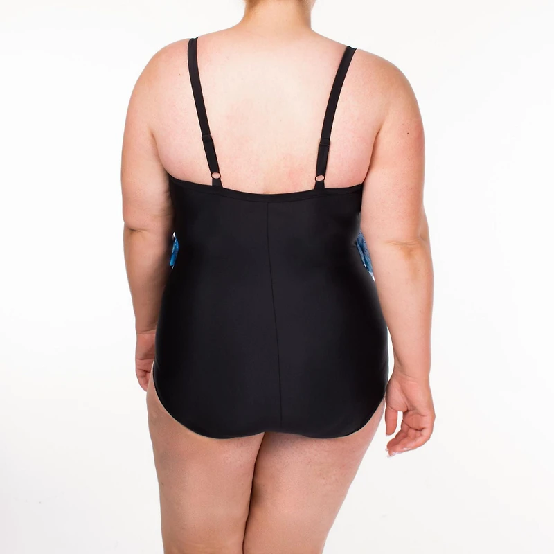 Ibiza  Maillot une piece taille plus avec volants est très flatteur et amincissant. Bretelles ajustables , bonnets souples et panneau minceur pour plus de soutien et de confort.