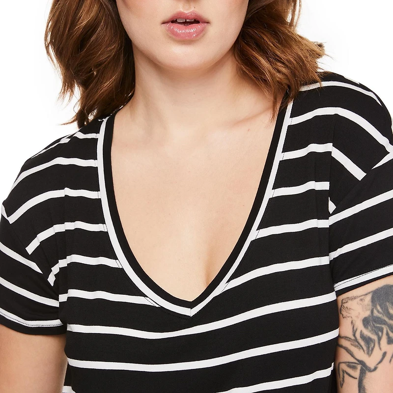 T-shirt d’allaitement fendu sur les côtés Paisley Sky Maternité