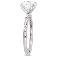 Bague de fiançailles Miabella avec moissanite 2 CT PBT et diamants 1/10 CT poids total en or blanc 14K