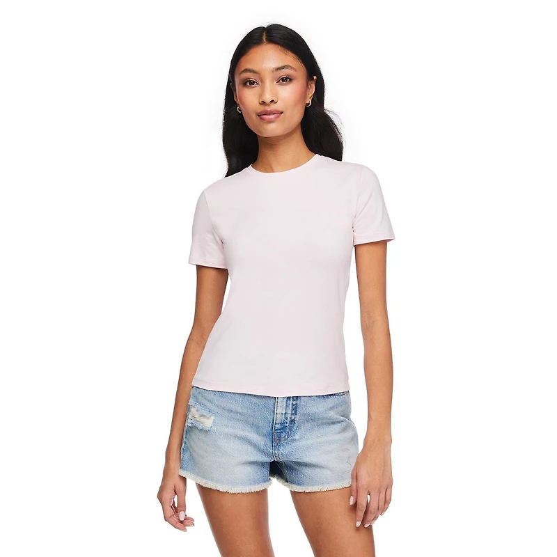 No Boundaries Women's Fitted T-Shirt