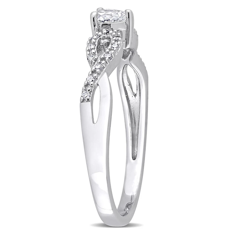 Bague de promesse d'infini de Miabella avec 1/4 carat PBT de Saphir blanc synthétique et 1/10 carat PT de diamant en argent sterling