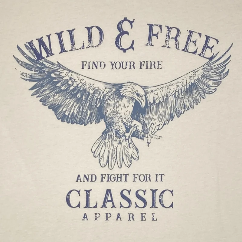 T-shirt grande taille pour femme. Ce t-shirt à manches courtes taille plus pour femme a un look décontracté qui peut être porté avec presque n'importe quel bas, jean ou short et