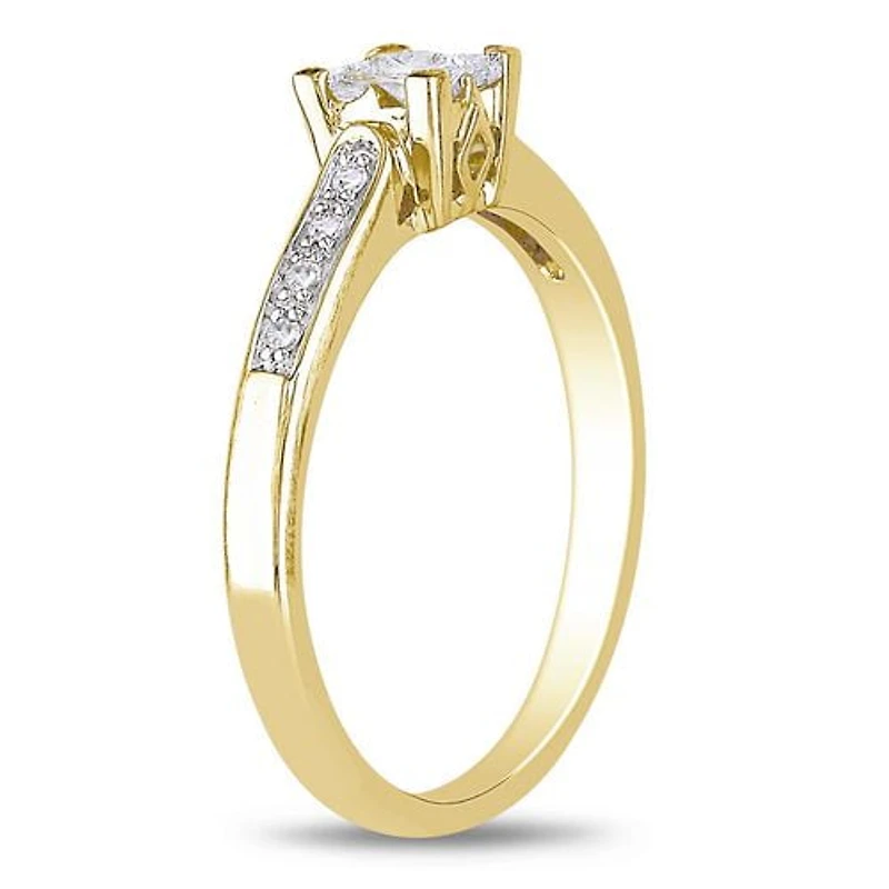 Miabella 0.25 Carat Total Weight Princess and Round Cut Diamond Engagement Ring in 10 KT Yellow Gold