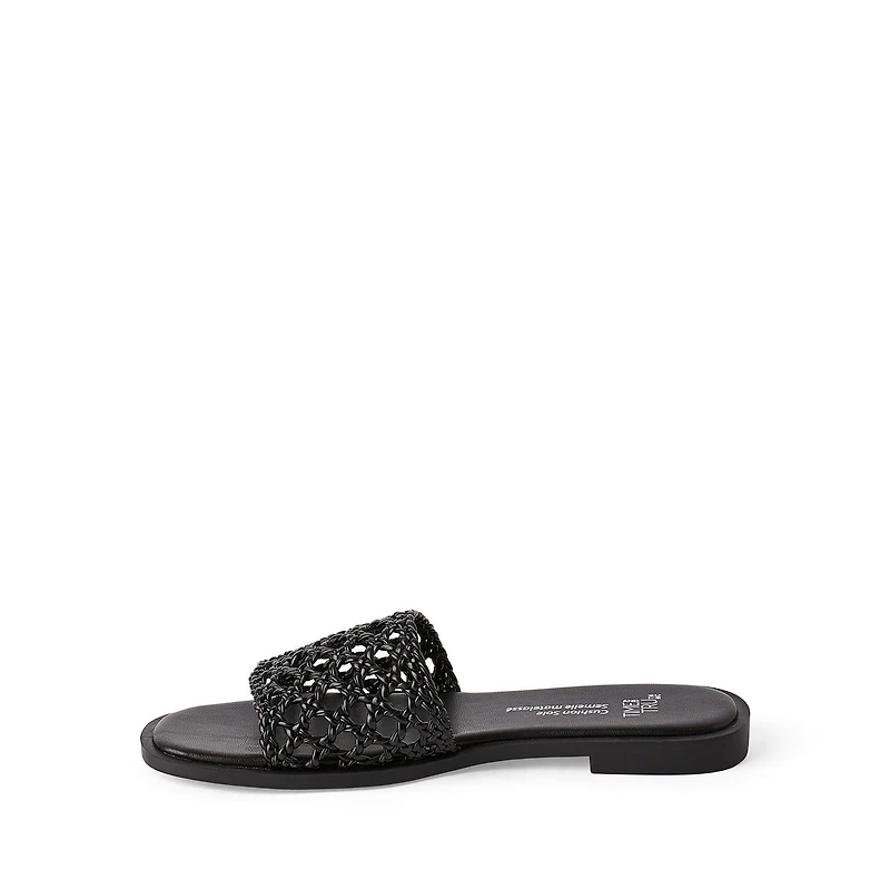 Time and Tru Women's Woven Flat Sandals