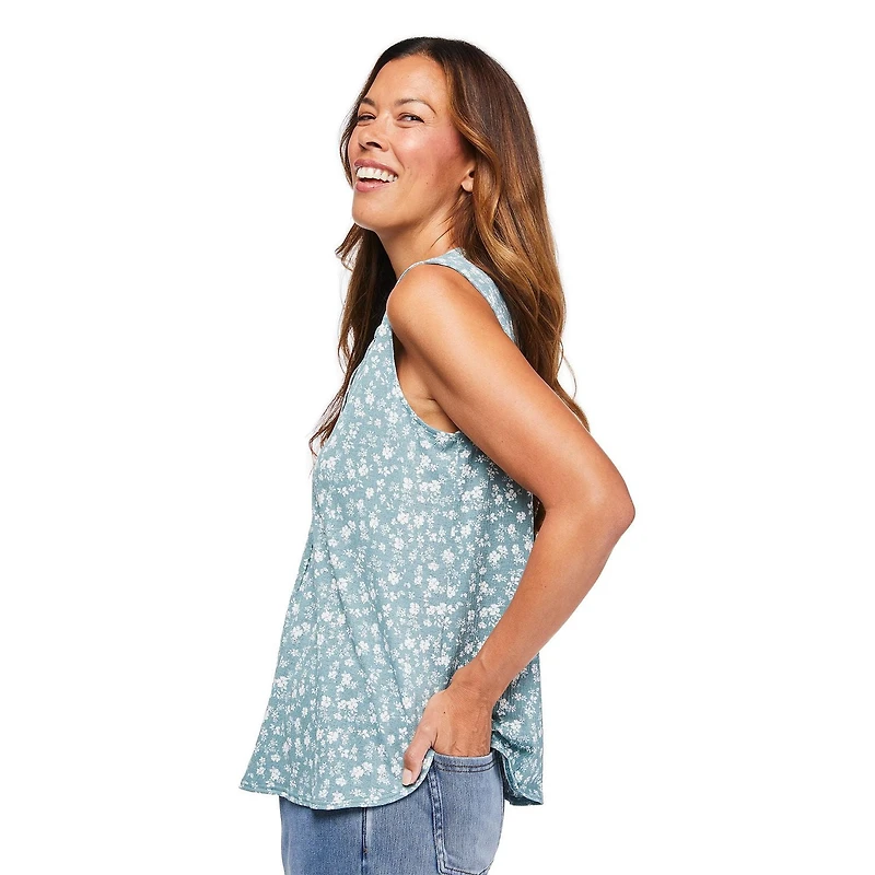 Iyla Women's Crinkle Sleeveless Blouse