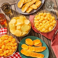 Lay’s Poppables Sea Salt flavoured potato snacks, 57g