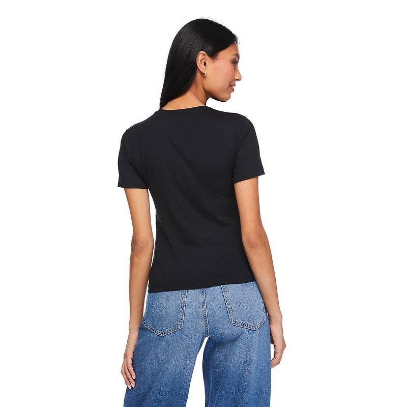 No Boundaries Women's Fitted T-Shirt