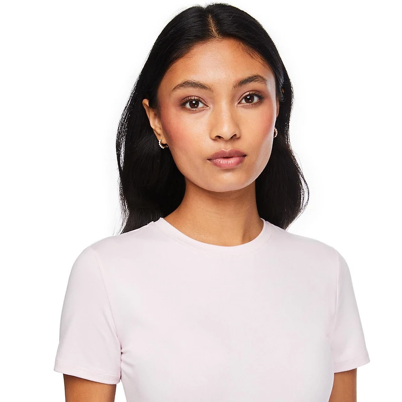 No Boundaries Women's Fitted T-Shirt
