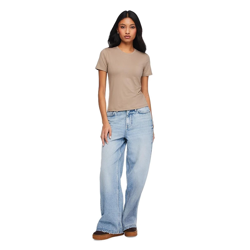 No Boundaries Women's Fitted T-Shirt