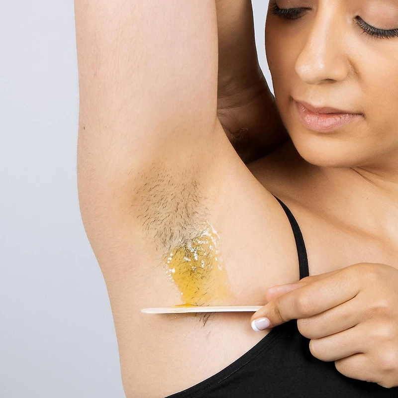 Cire Chaude Végane Micro-ondable Parissa pour Jambes et Corps Cire Végane 150 ml, Huile Ultra Soothe, Bandes d'Épilation et Spatules en Bois