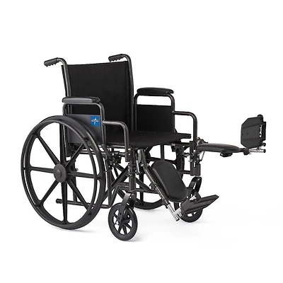 Medline Fauteuil roulant de base en nylon K1 de 40,6 cm de large avec accoudoirs de bureau pivotants et repose-jambes élévateurs.