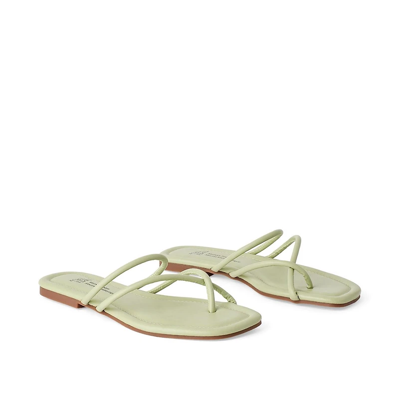 Time and Tru Women's Flat Sandals