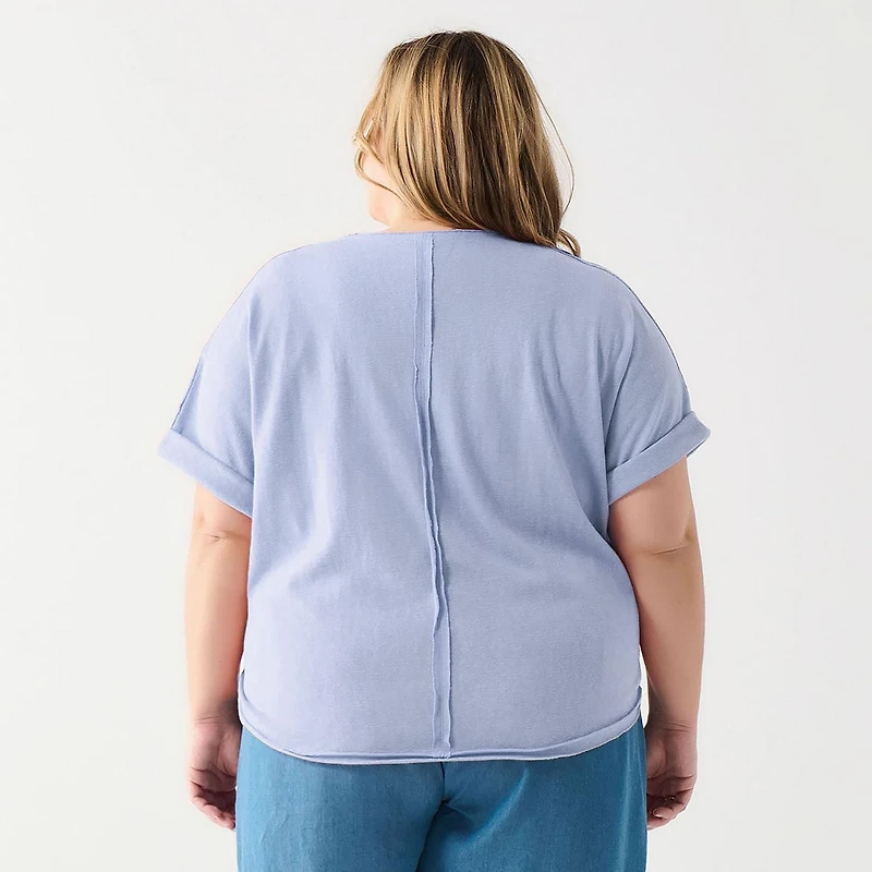 DV Chemise à manches courtes, ample, à poignets roulés et boutonnée sur le devant.