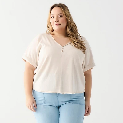 DV Chemise à manches courtes, ample, à poignets roulés et boutonnée sur le devant.